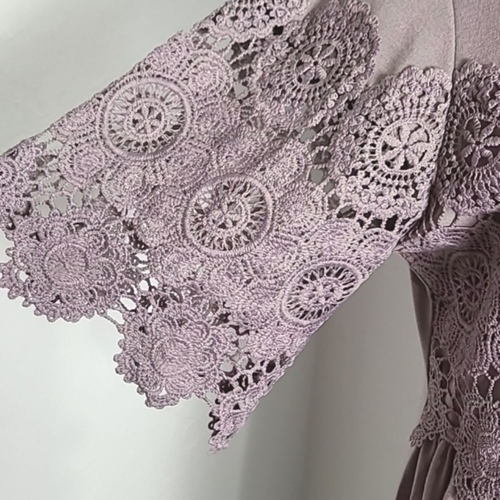 Shannon Ford NY Light Purple Loose Turtleneck Top, Purple Embroidery, Size Large - Picture 5 of 10